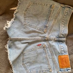 Levi’s  501 size 27 shorts